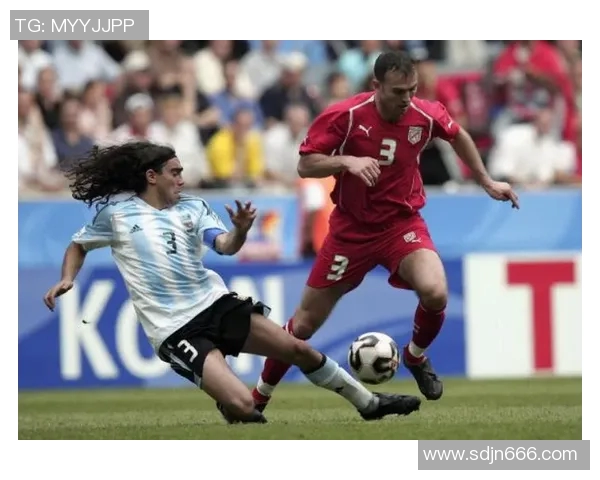 复古足球传奇:那些年我们一起追过的球星与精彩瞬间 复古足球传奇:那些年我们一起追过的球星与精彩瞬间