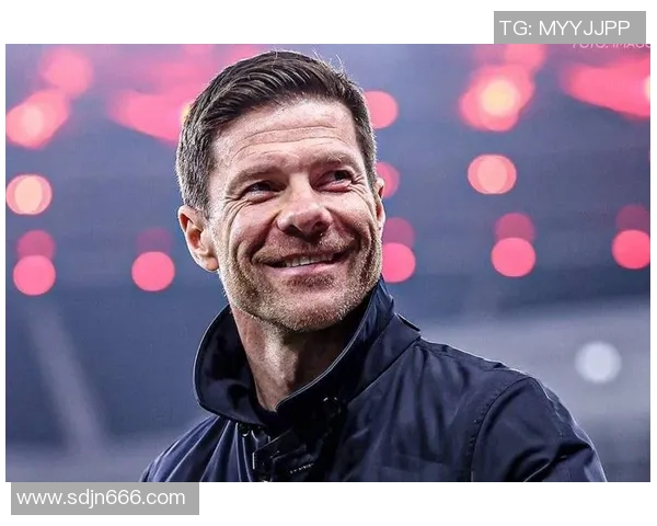 当足球巨星遇上奇葩恶搞发型全场焦点瞬间被颜值抢走 当足球巨星遇上奇葩恶搞发型全场焦点瞬间被颜值抢走