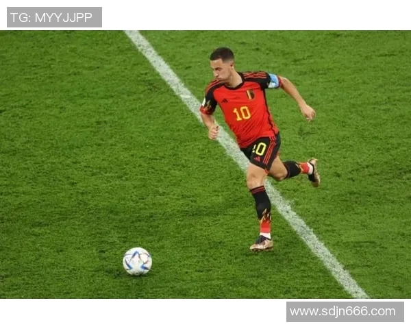 比利时足球队核心球星阿扎尔带领黄金一代冲击世界杯荣耀